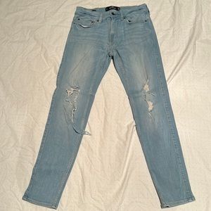 Hollister Jeans - Men’s Advanced Stretch Skinny jeans worn at the knees. 29 x 30
